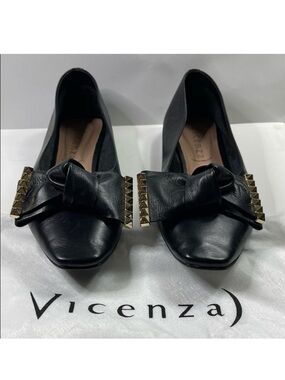Anthropologie Vicenza Black Leather Women's Flats Studded Bow Size 9M EUC